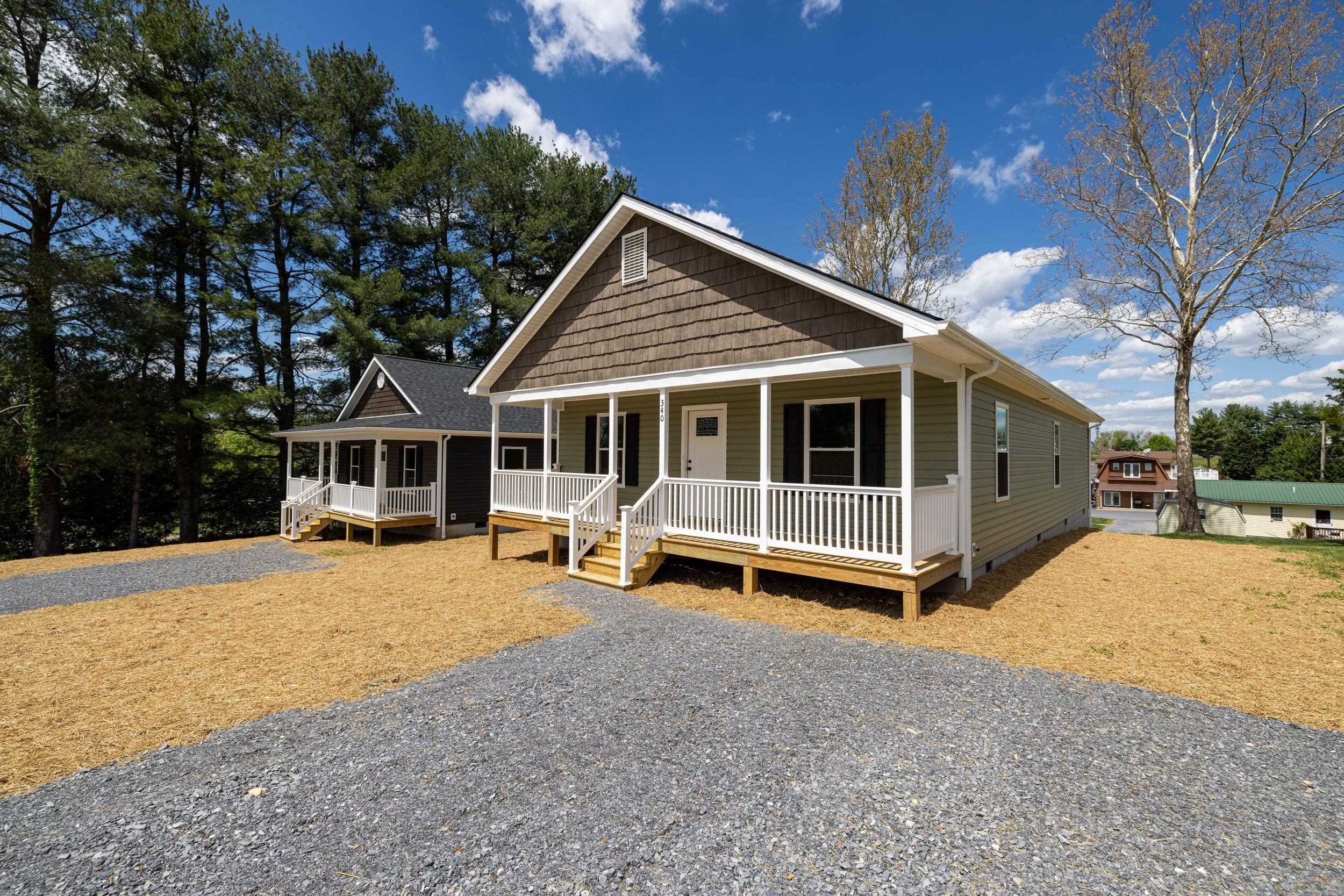 340 W FAIRFAX AVE, ELKTON, Virginia 22827, 3 Bedrooms Bedrooms, ,2 BathroomsBathrooms,Residential,340 W FAIRFAX AVE,676620 MLS # 676620