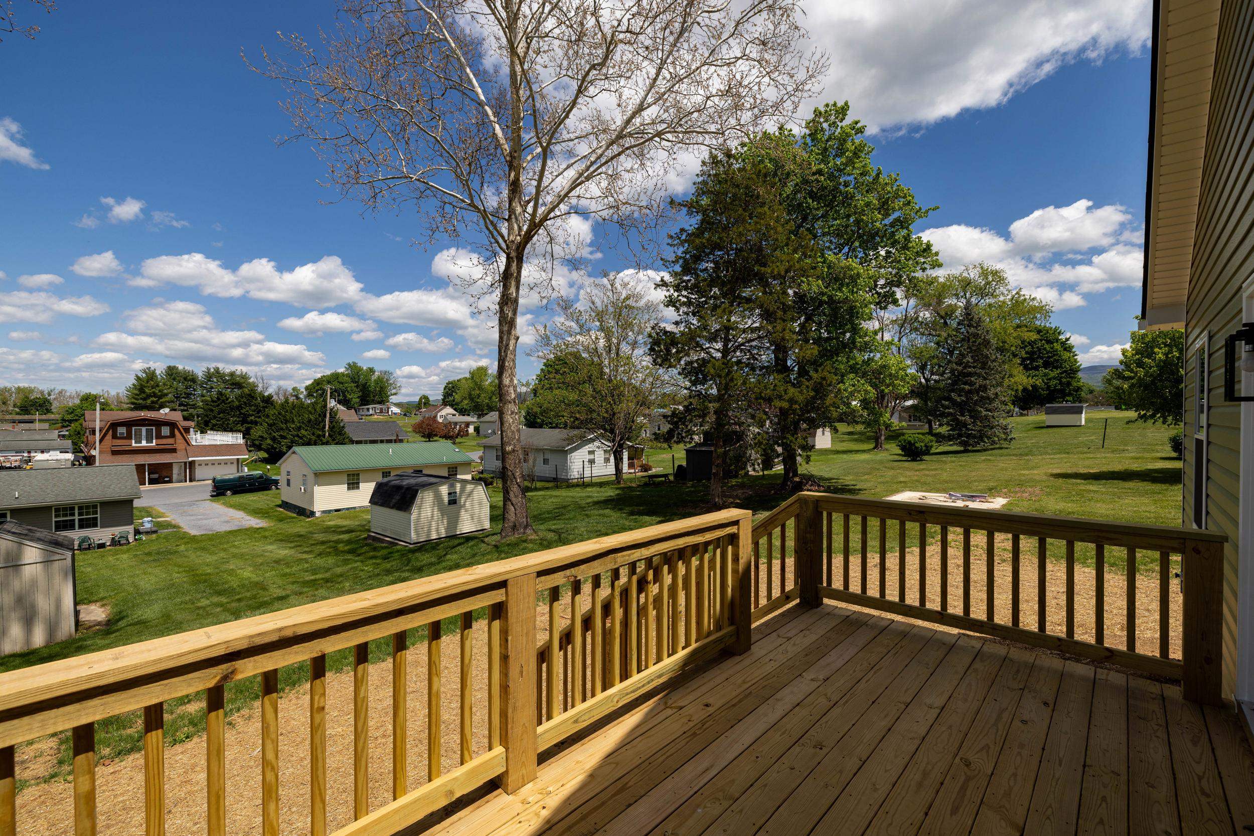 340 W FAIRFAX AVE, ELKTON, Virginia 22827, 3 Bedrooms Bedrooms, ,2 BathroomsBathrooms,Residential,340 W FAIRFAX AVE,676620 MLS # 676620