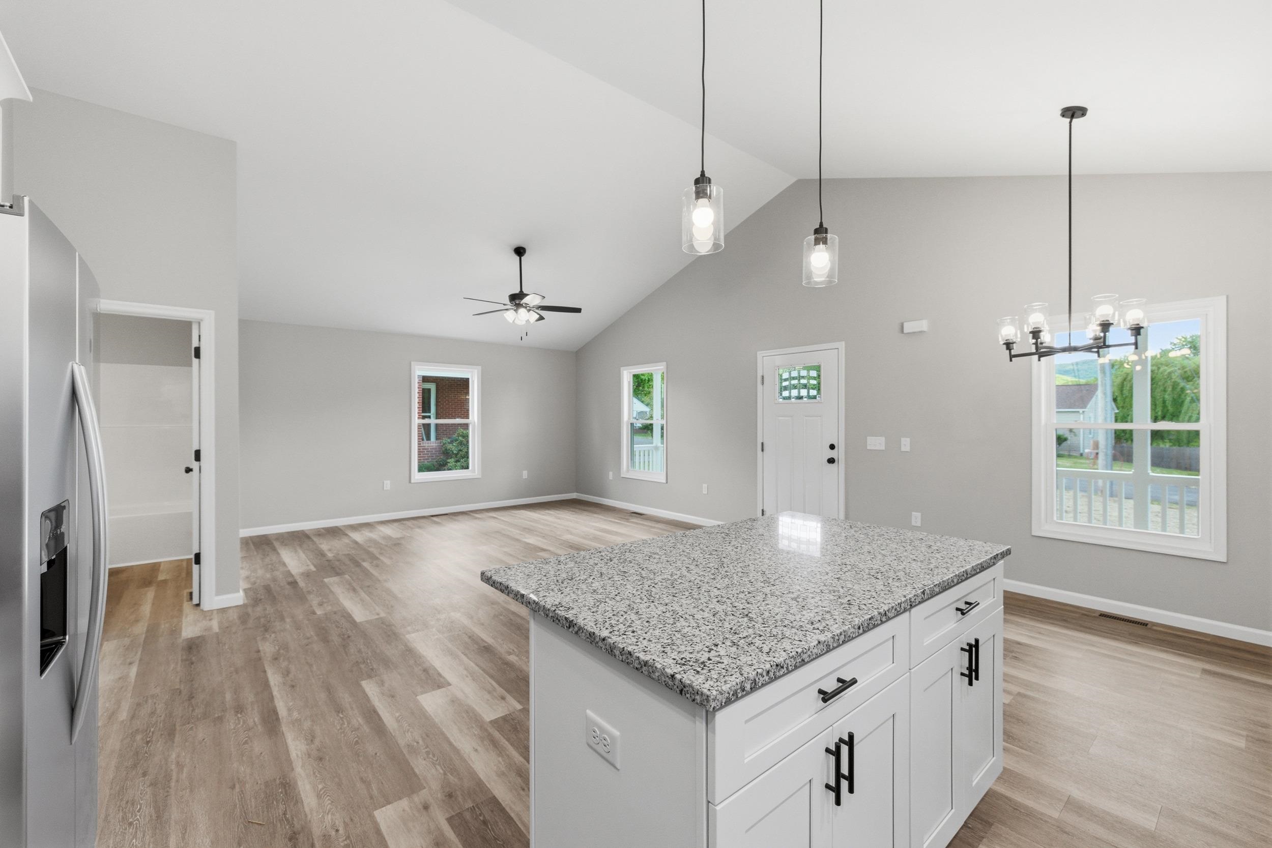 340 W FAIRFAX AVE, ELKTON, Virginia 22827, 3 Bedrooms Bedrooms, ,2 BathroomsBathrooms,Residential,340 W FAIRFAX AVE,676620 MLS # 676620