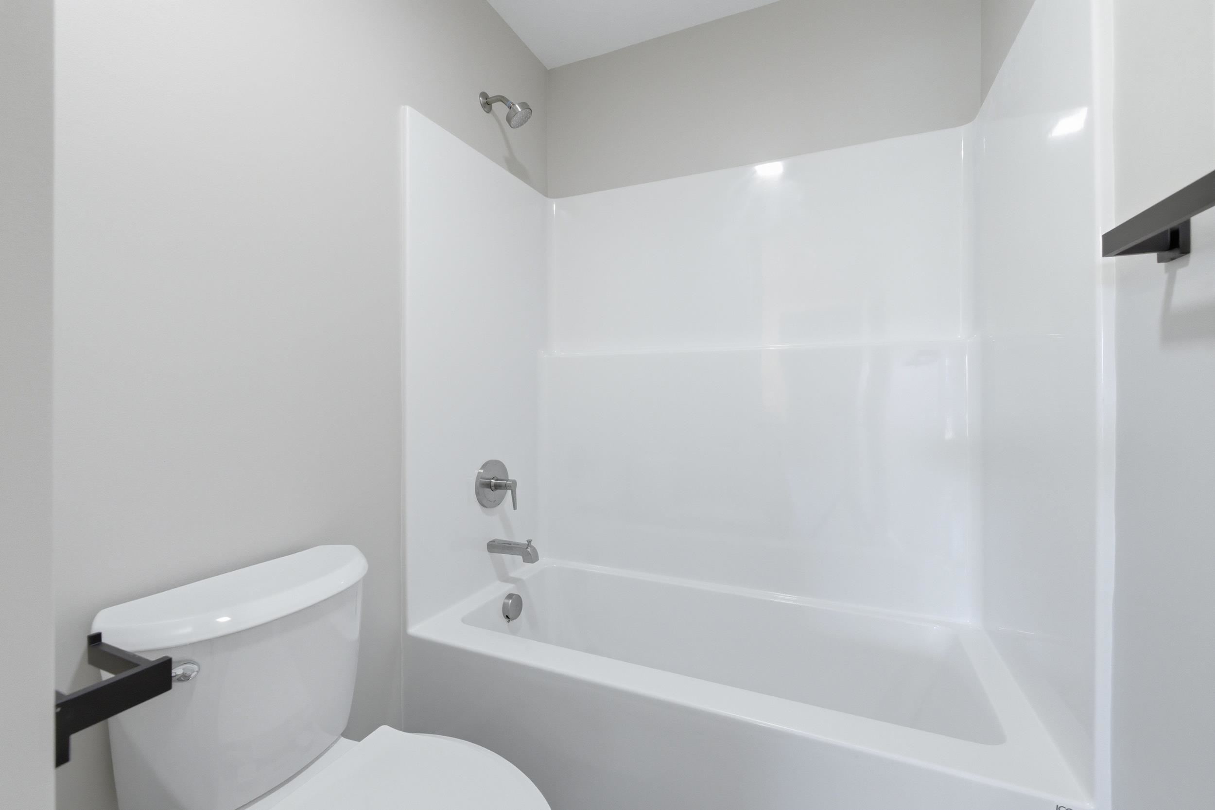 342 W FAIRFAX AVE, ELKTON, Virginia 22827, 3 Bedrooms Bedrooms, ,2 BathroomsBathrooms,Residential,342 W FAIRFAX AVE,676621 MLS # 676621