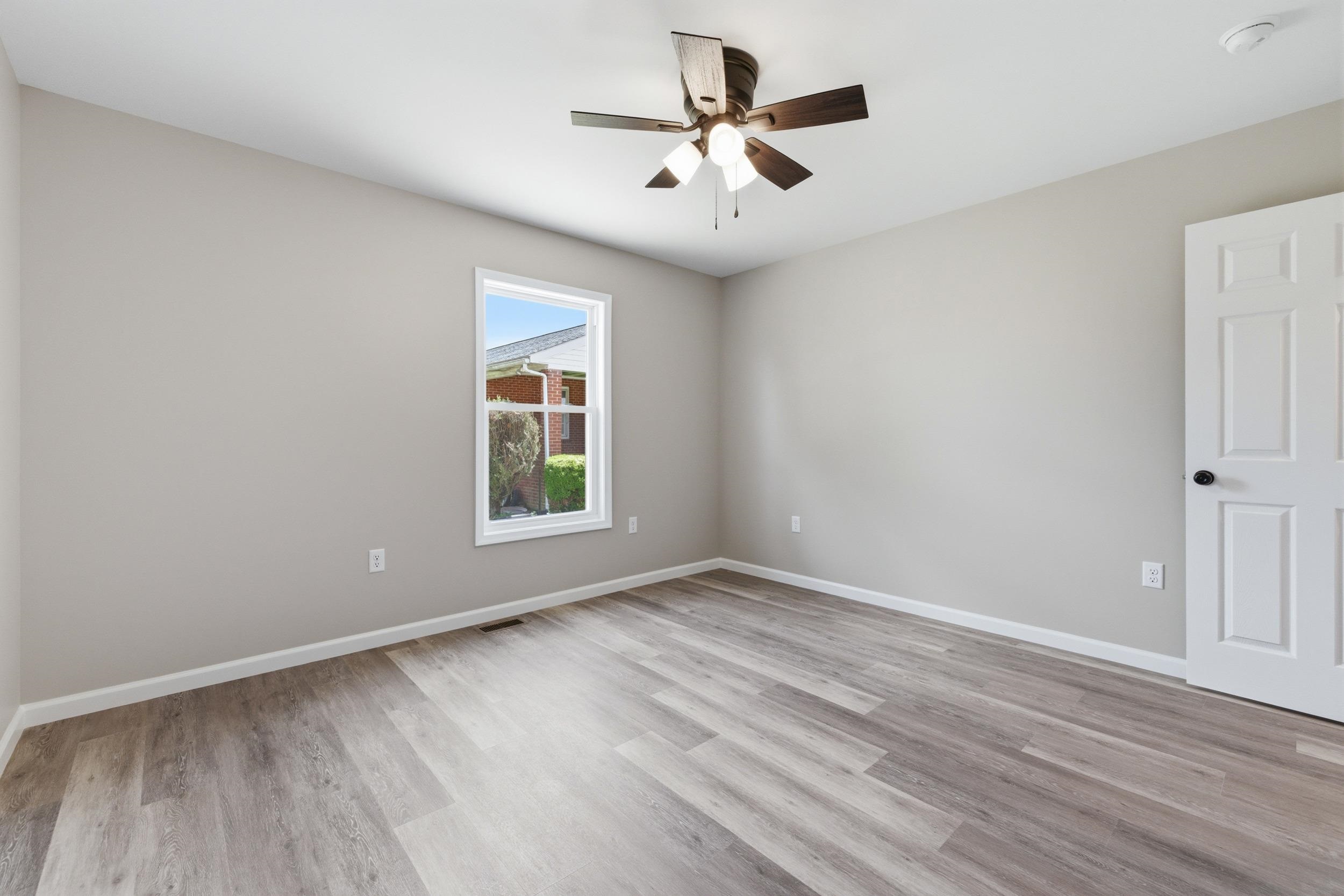 342 W FAIRFAX AVE, ELKTON, Virginia 22827, 3 Bedrooms Bedrooms, ,2 BathroomsBathrooms,Residential,342 W FAIRFAX AVE,676621 MLS # 676621