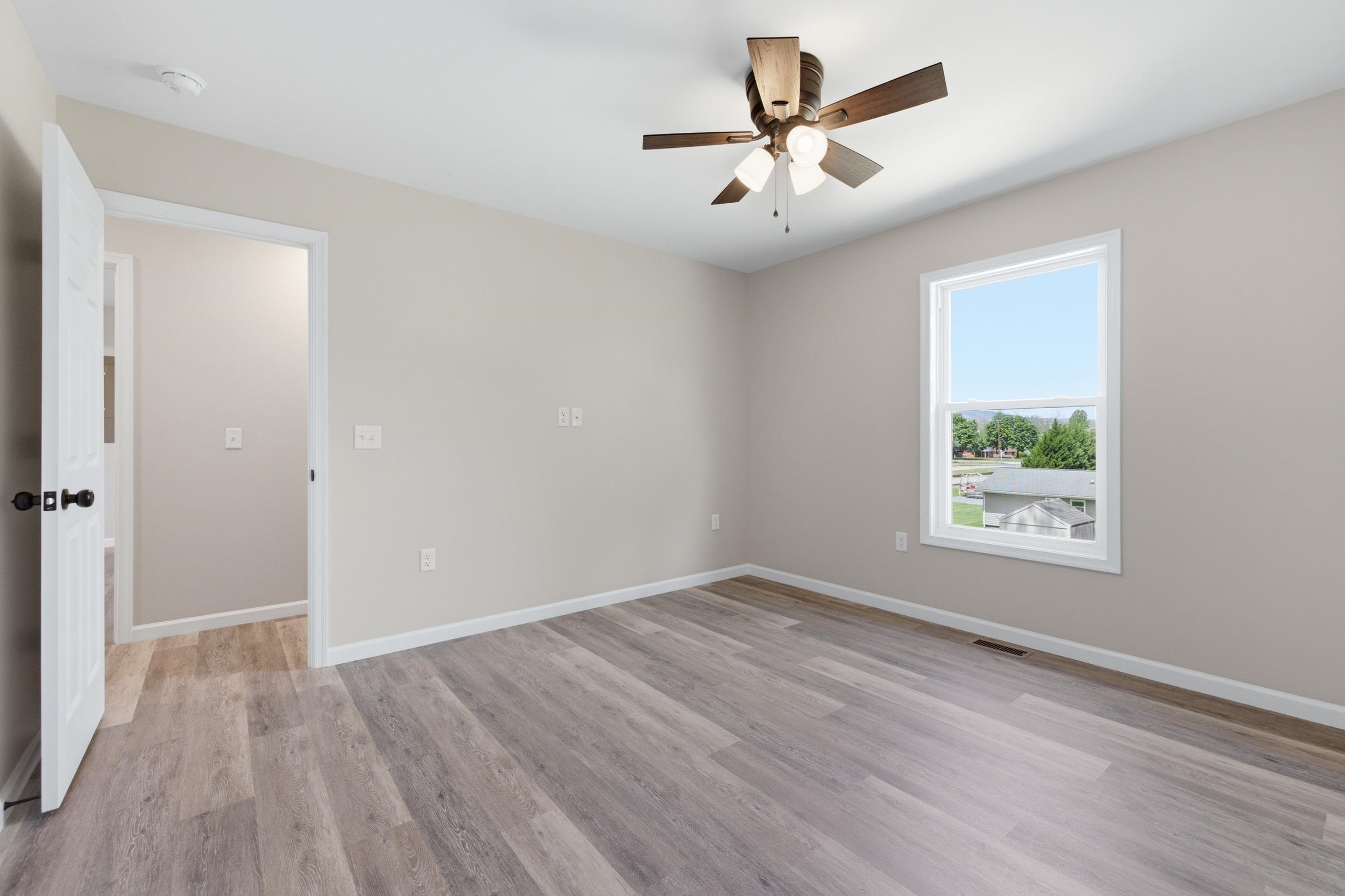342 W FAIRFAX AVE, ELKTON, Virginia 22827, 3 Bedrooms Bedrooms, ,2 BathroomsBathrooms,Residential,342 W FAIRFAX AVE,676621 MLS # 676621