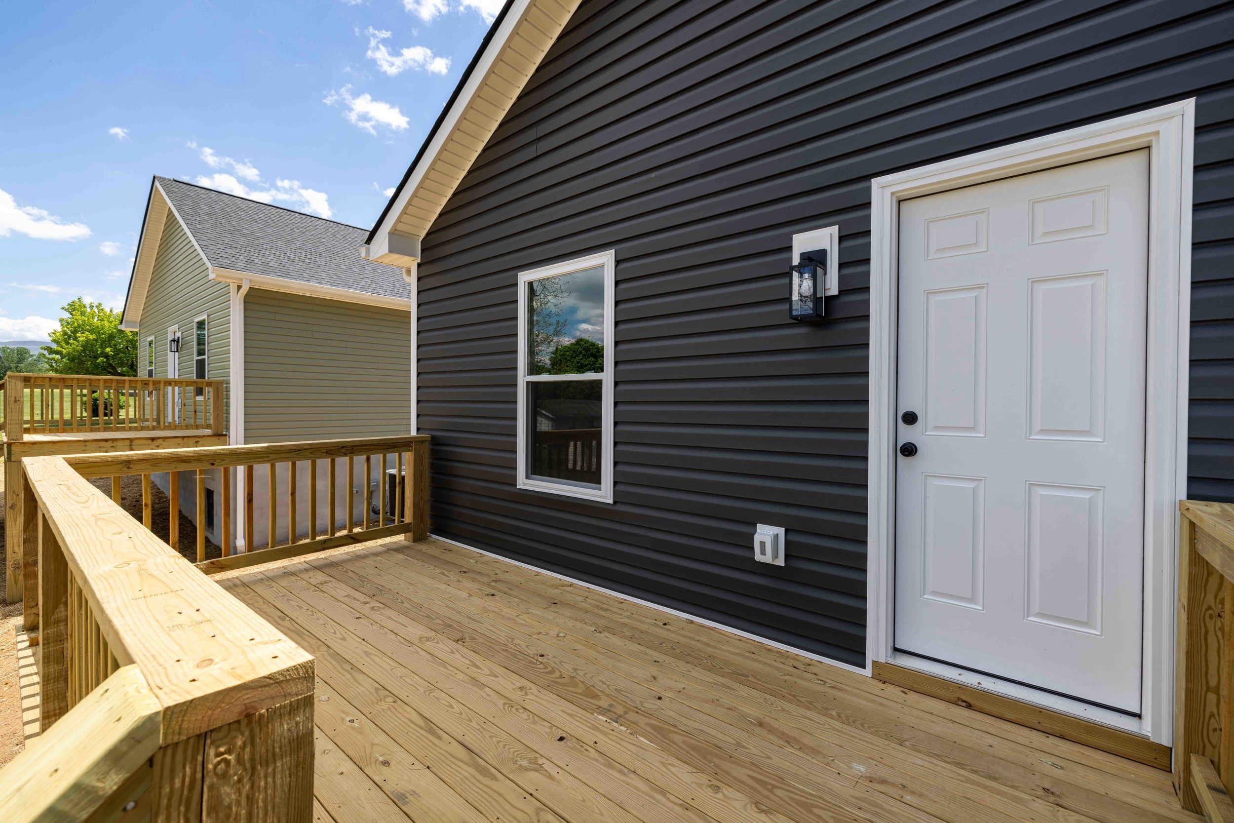 342 W FAIRFAX AVE, ELKTON, Virginia 22827, 3 Bedrooms Bedrooms, ,2 BathroomsBathrooms,Residential,342 W FAIRFAX AVE,676621 MLS # 676621