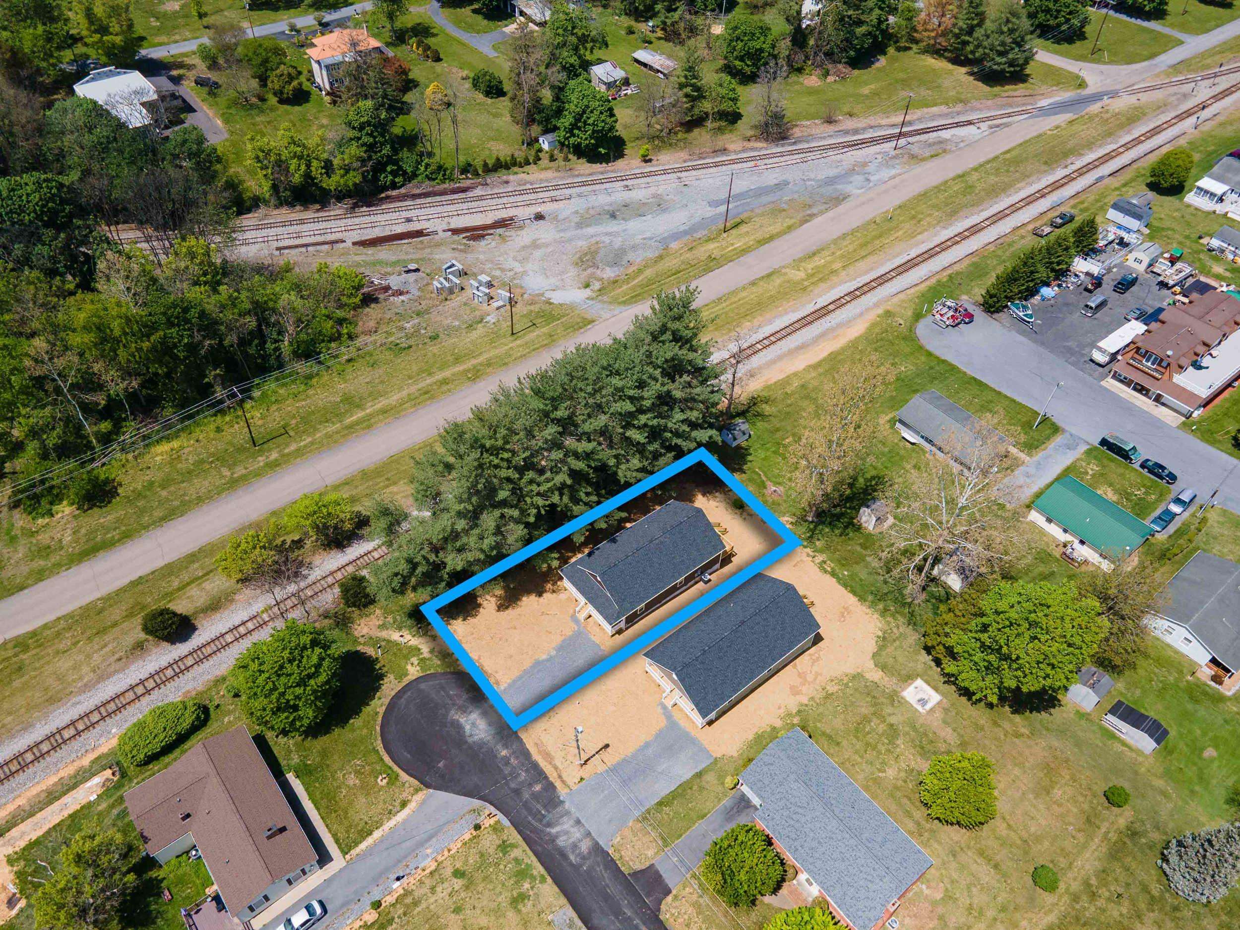 342 W FAIRFAX AVE, ELKTON, Virginia 22827, 3 Bedrooms Bedrooms, ,2 BathroomsBathrooms,Residential,342 W FAIRFAX AVE,676621 MLS # 676621