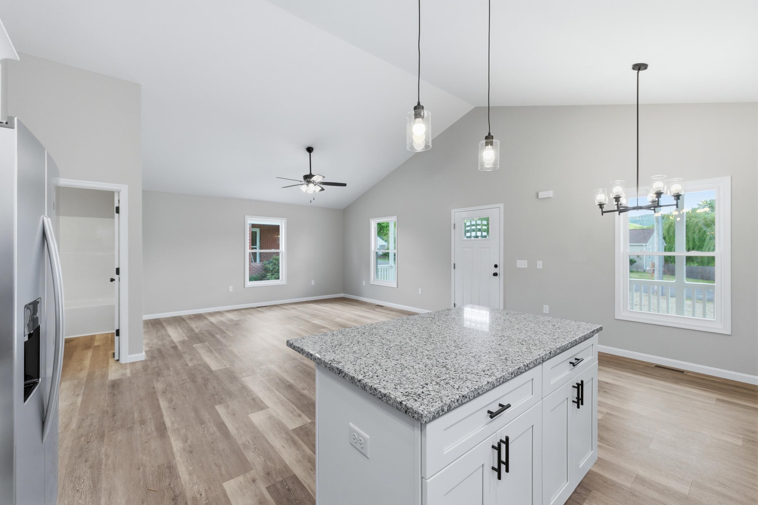 342 W FAIRFAX AVE, ELKTON, Virginia 22827, 3 Bedrooms Bedrooms, ,2 BathroomsBathrooms,Residential,342 W FAIRFAX AVE,676621 MLS # 676621