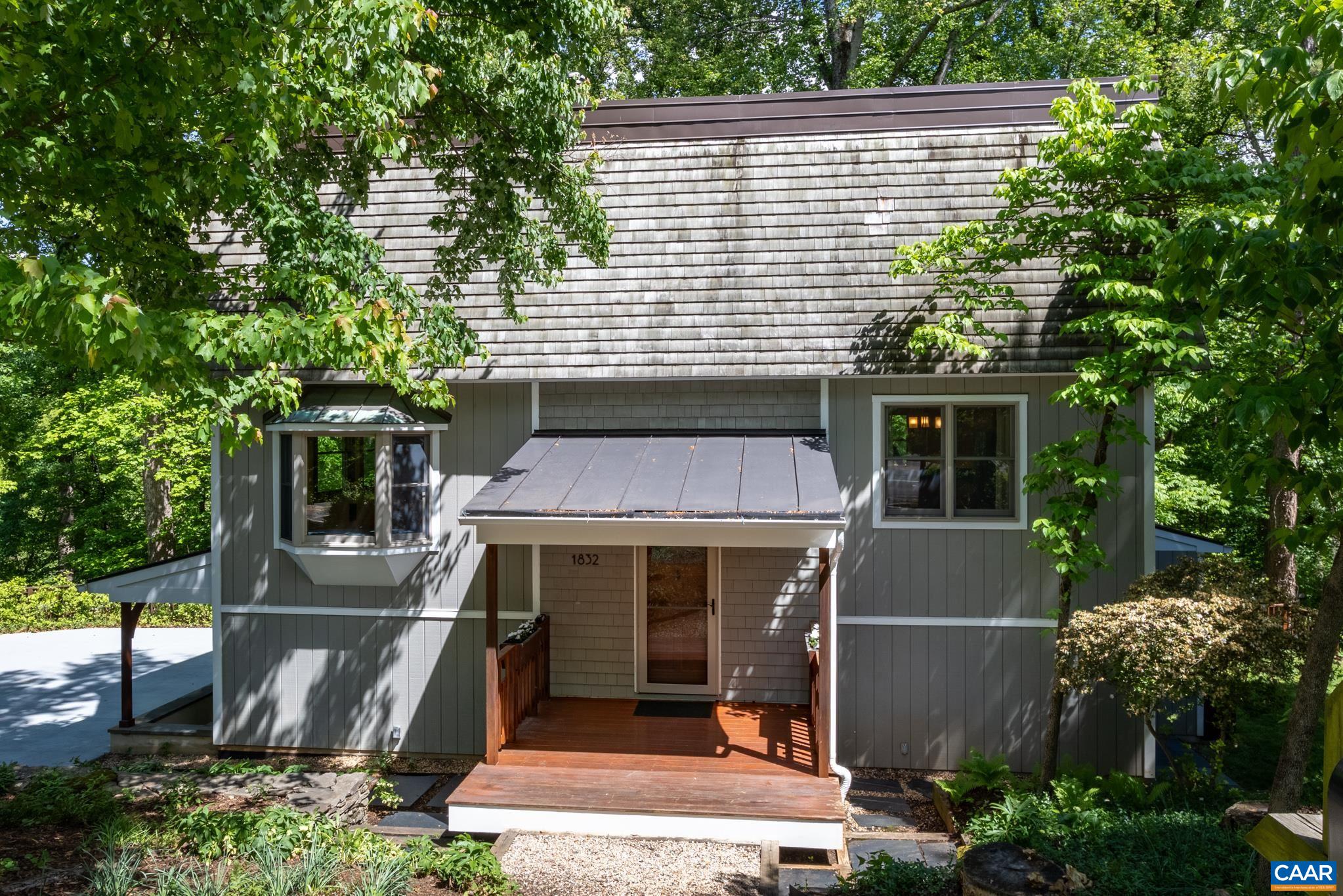 1832 YORKTOWN DR, CHARLOTTESVILLE, Virginia 22901, 4 Bedrooms Bedrooms, ,2 BathroomsBathrooms,Residential,1832 YORKTOWN DR,676624 MLS # 676624