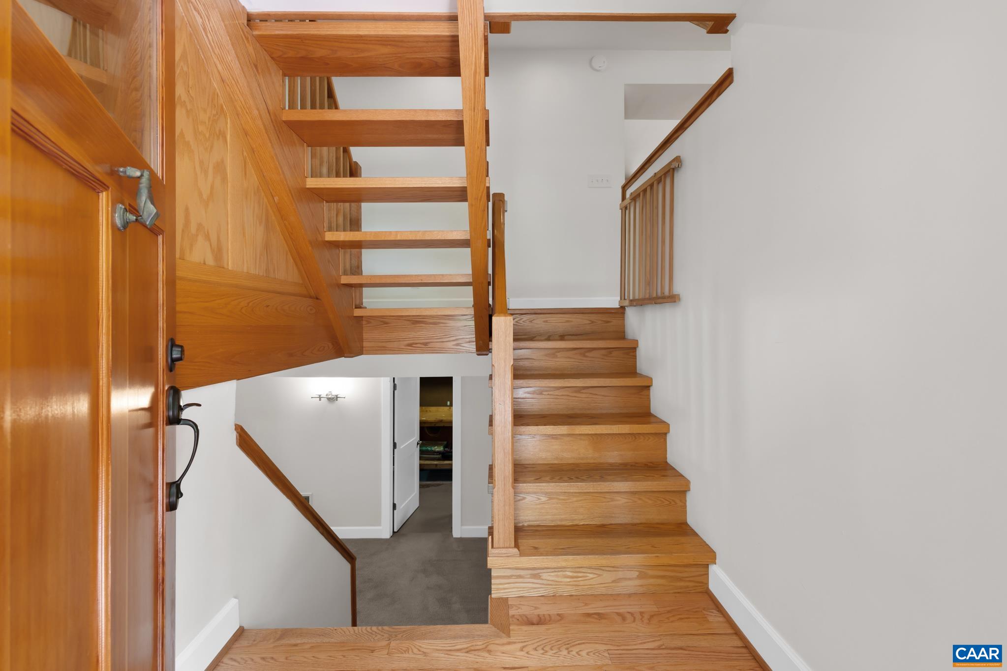 1832 YORKTOWN DR, CHARLOTTESVILLE, Virginia 22901, 4 Bedrooms Bedrooms, ,2 BathroomsBathrooms,Residential,1832 YORKTOWN DR,676624 MLS # 676624
