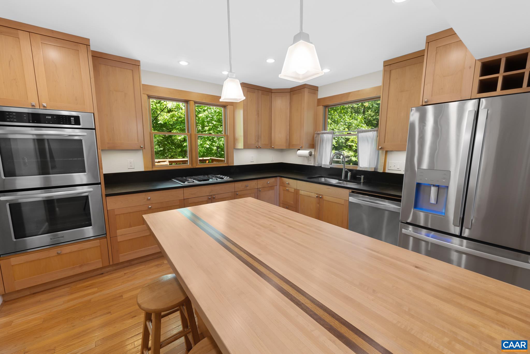 1832 YORKTOWN DR, CHARLOTTESVILLE, Virginia 22901, 4 Bedrooms Bedrooms, ,2 BathroomsBathrooms,Residential,1832 YORKTOWN DR,676624 MLS # 676624