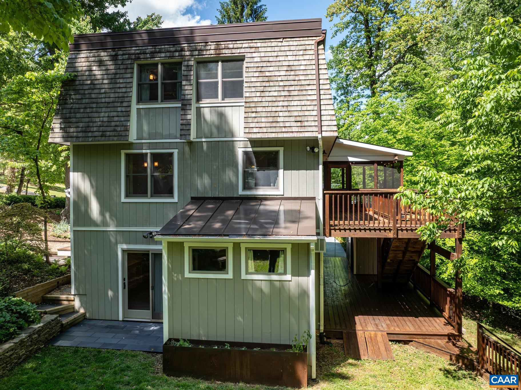 1832 YORKTOWN DR, CHARLOTTESVILLE, Virginia 22901, 4 Bedrooms Bedrooms, ,2 BathroomsBathrooms,Residential,1832 YORKTOWN DR,676624 MLS # 676624