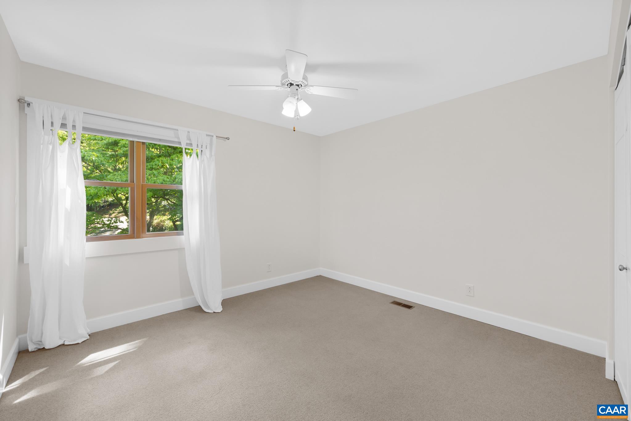 1832 YORKTOWN DR, CHARLOTTESVILLE, Virginia 22901, 4 Bedrooms Bedrooms, ,2 BathroomsBathrooms,Residential,1832 YORKTOWN DR,676624 MLS # 676624