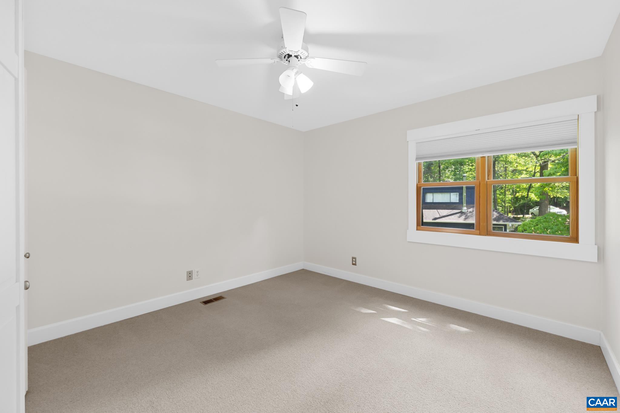 1832 YORKTOWN DR, CHARLOTTESVILLE, Virginia 22901, 4 Bedrooms Bedrooms, ,2 BathroomsBathrooms,Residential,1832 YORKTOWN DR,676624 MLS # 676624