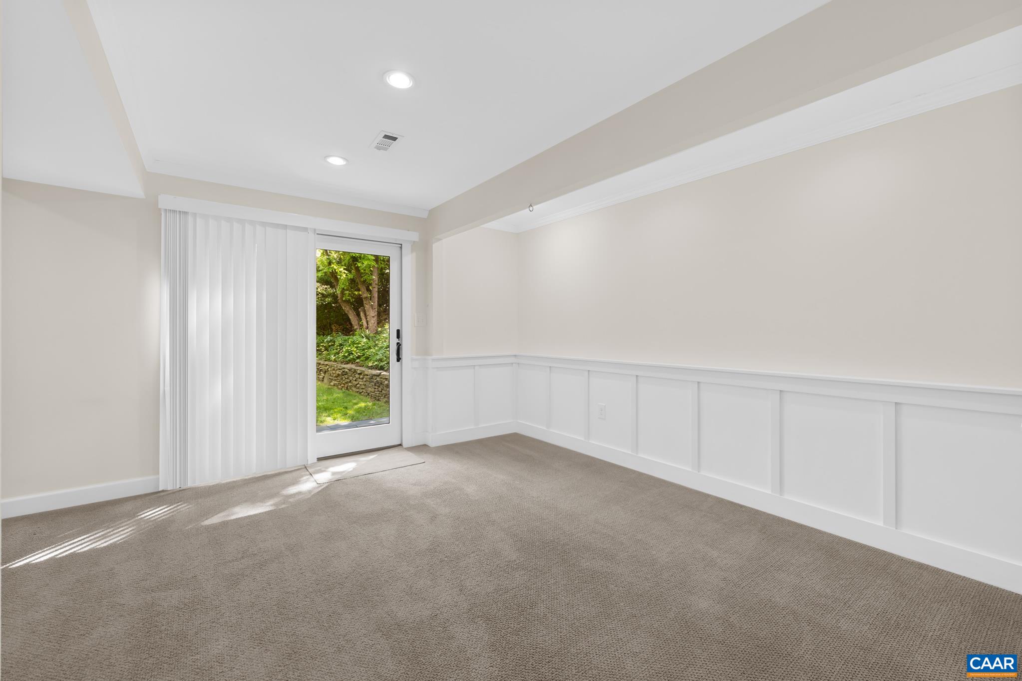 1832 YORKTOWN DR, CHARLOTTESVILLE, Virginia 22901, 4 Bedrooms Bedrooms, ,2 BathroomsBathrooms,Residential,1832 YORKTOWN DR,676624 MLS # 676624