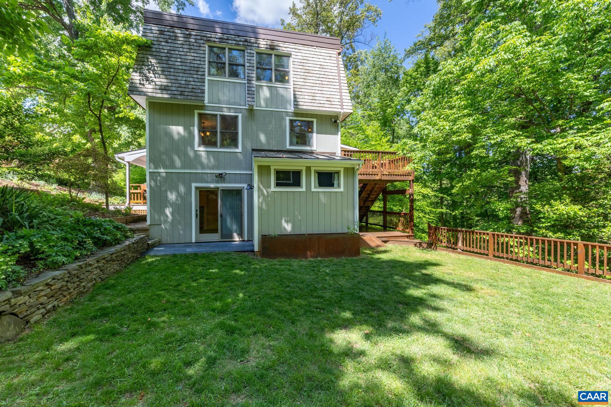 1832 YORKTOWN DR, CHARLOTTESVILLE, Virginia 22901, 4 Bedrooms Bedrooms, ,2 BathroomsBathrooms,Residential,1832 YORKTOWN DR,676624 MLS # 676624