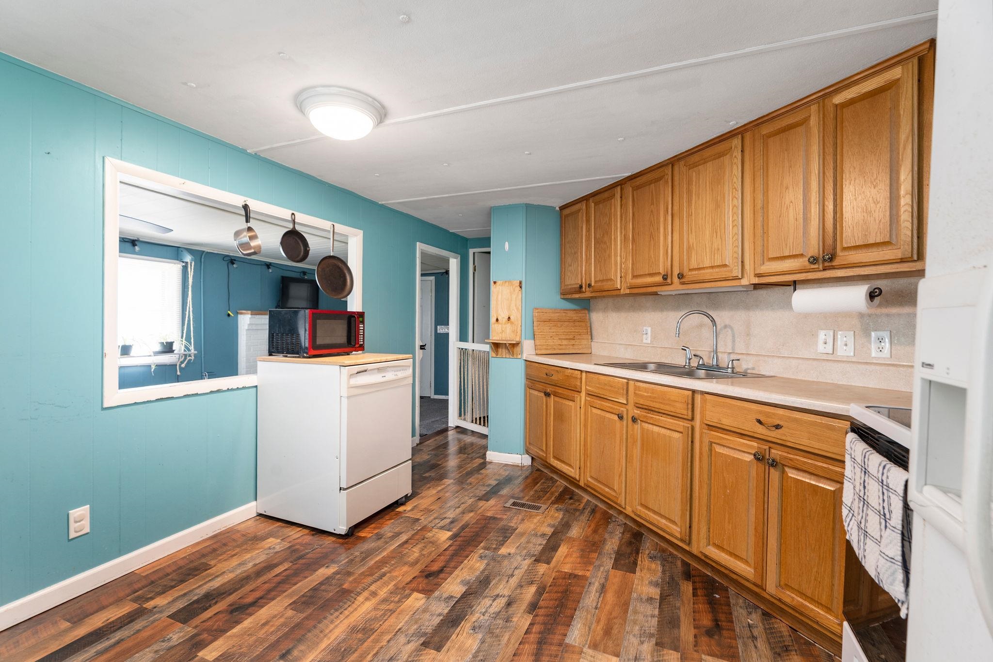 105 MINE BRANCH RD, CRIMORA, Virginia 24431, 3 Bedrooms Bedrooms, ,2 BathroomsBathrooms,Residential,105 MINE BRANCH RD,676625 MLS # 676625