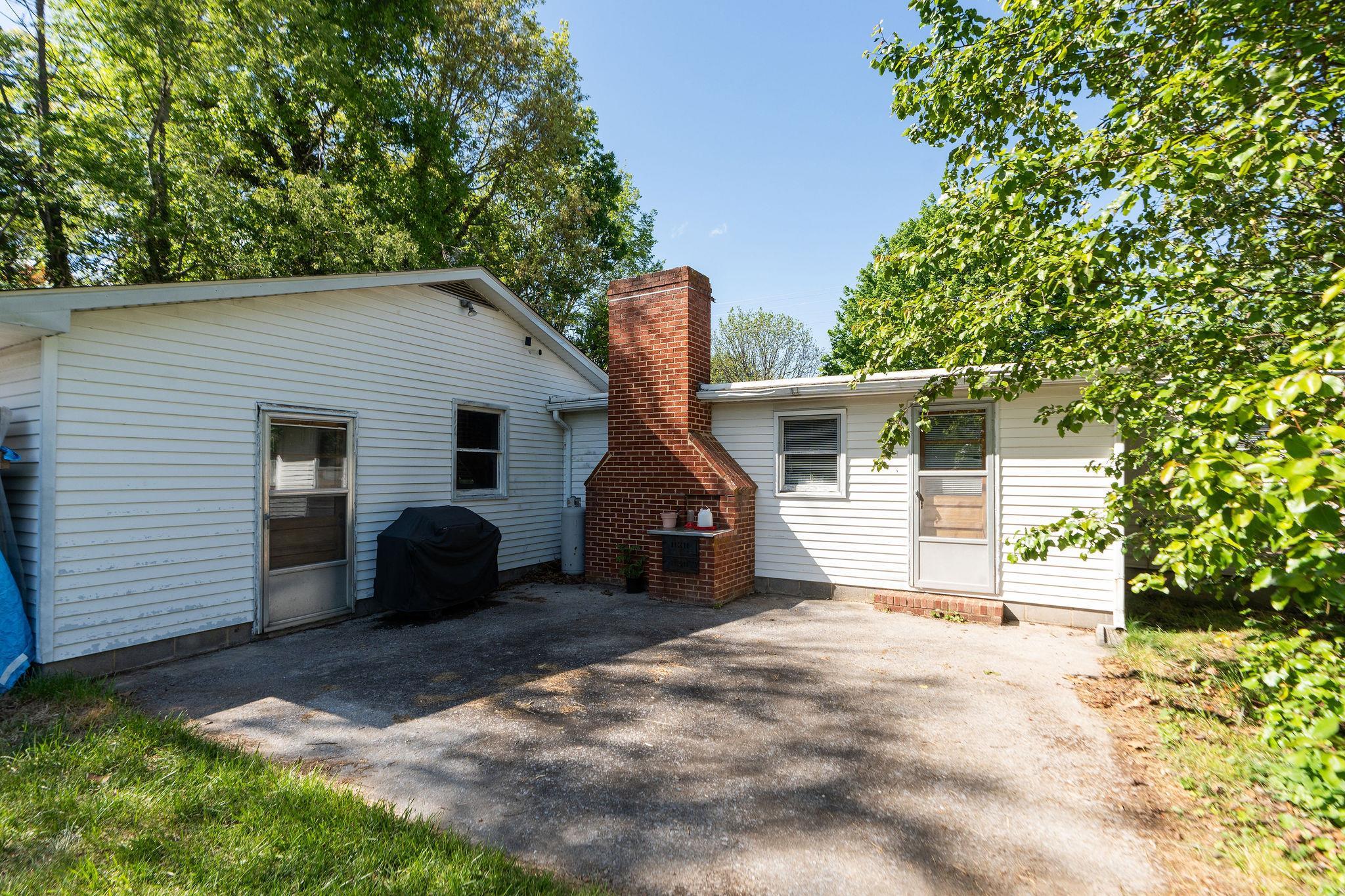 105 MINE BRANCH RD, CRIMORA, Virginia 24431, 3 Bedrooms Bedrooms, ,2 BathroomsBathrooms,Residential,105 MINE BRANCH RD,676625 MLS # 676625