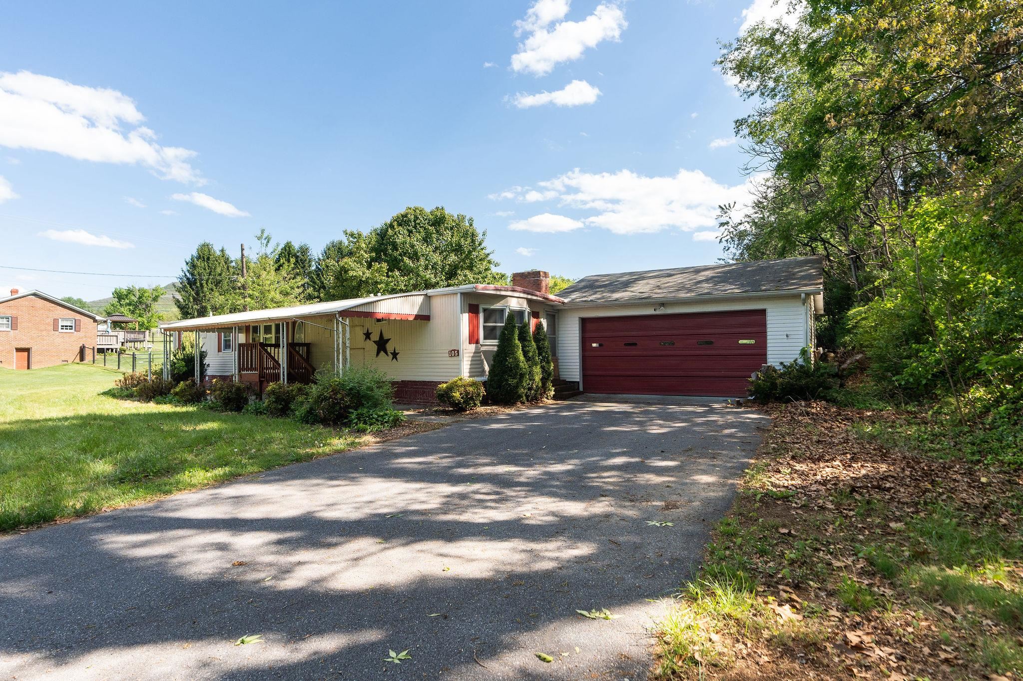 105 MINE BRANCH RD, CRIMORA, Virginia 24431, 3 Bedrooms Bedrooms, ,2 BathroomsBathrooms,Residential,105 MINE BRANCH RD,676625 MLS # 676625