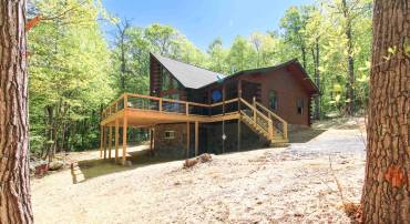 910 LOVE RD, LYNDHURST, Virginia 22952, 4 Bedrooms Bedrooms, ,3 BathroomsBathrooms,Residential,910 LOVE RD,676626 MLS # 676626