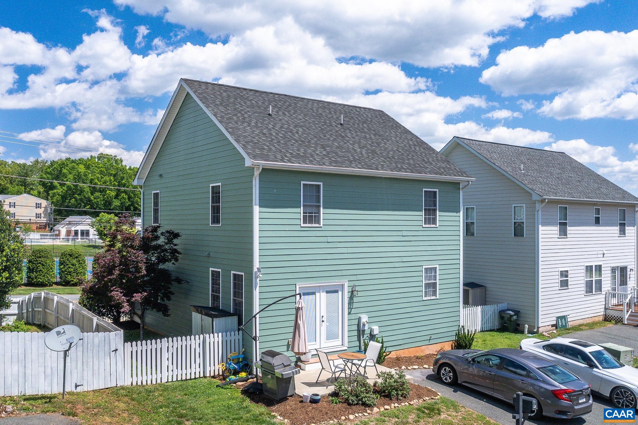 743 COUNTRY GREEN RD, CHARLOTTESVILLE, Virginia 22903, 3 Bedrooms Bedrooms, ,2 BathroomsBathrooms,Residential,743 COUNTRY GREEN RD,676627 MLS # 676627