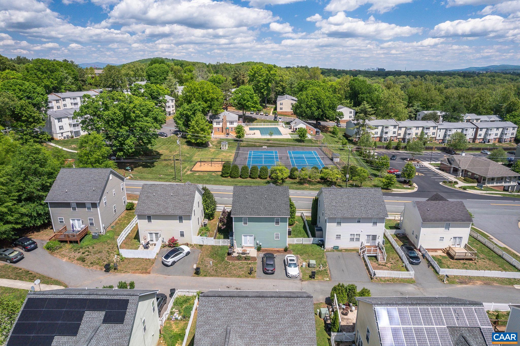 743 COUNTRY GREEN RD, CHARLOTTESVILLE, Virginia 22903, 3 Bedrooms Bedrooms, ,2 BathroomsBathrooms,Residential,743 COUNTRY GREEN RD,676627 MLS # 676627
