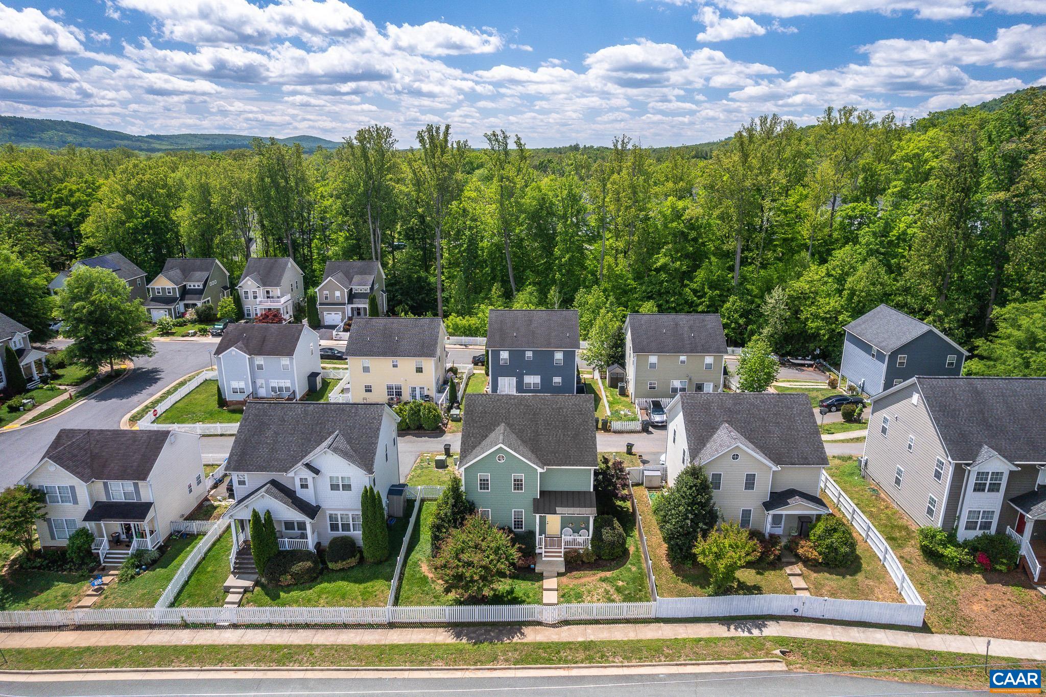 743 COUNTRY GREEN RD, CHARLOTTESVILLE, Virginia 22903, 3 Bedrooms Bedrooms, ,2 BathroomsBathrooms,Residential,743 COUNTRY GREEN RD,676627 MLS # 676627