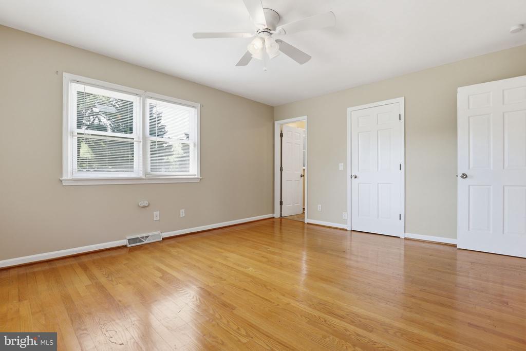 5912 WATSON LN, FREDERICKSBURG, Virginia 22407, 4 Bedrooms Bedrooms, ,2 BathroomsBathrooms,Residential,5912 WATSON LN,VASP2041158 MLS # VASP2041158