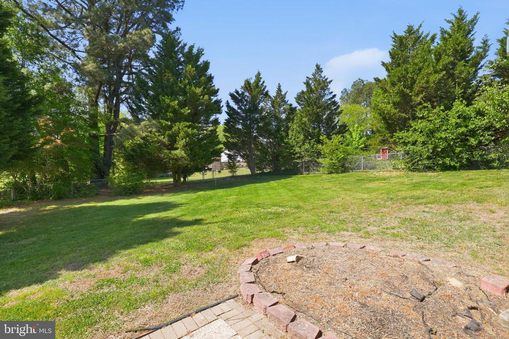 5912 WATSON LN, FREDERICKSBURG, Virginia 22407, 4 Bedrooms Bedrooms, ,2 BathroomsBathrooms,Residential,5912 WATSON LN,VASP2041158 MLS # VASP2041158