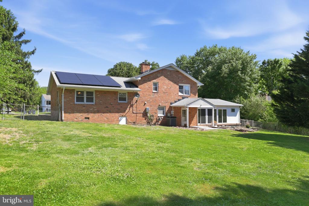 5912 WATSON LN, FREDERICKSBURG, Virginia 22407, 4 Bedrooms Bedrooms, ,2 BathroomsBathrooms,Residential,5912 WATSON LN,VASP2041158 MLS # VASP2041158