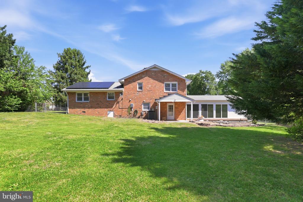5912 WATSON LN, FREDERICKSBURG, Virginia 22407, 4 Bedrooms Bedrooms, ,2 BathroomsBathrooms,Residential,5912 WATSON LN,VASP2041158 MLS # VASP2041158