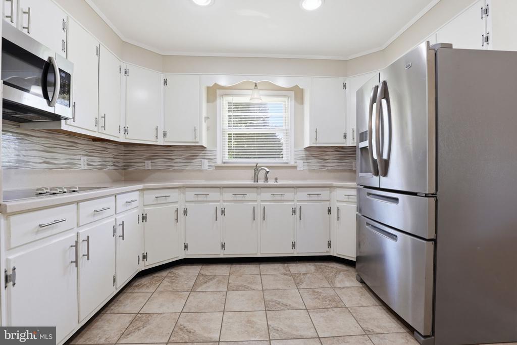 5912 WATSON LN, FREDERICKSBURG, Virginia 22407, 4 Bedrooms Bedrooms, ,2 BathroomsBathrooms,Residential,5912 WATSON LN,VASP2041158 MLS # VASP2041158
