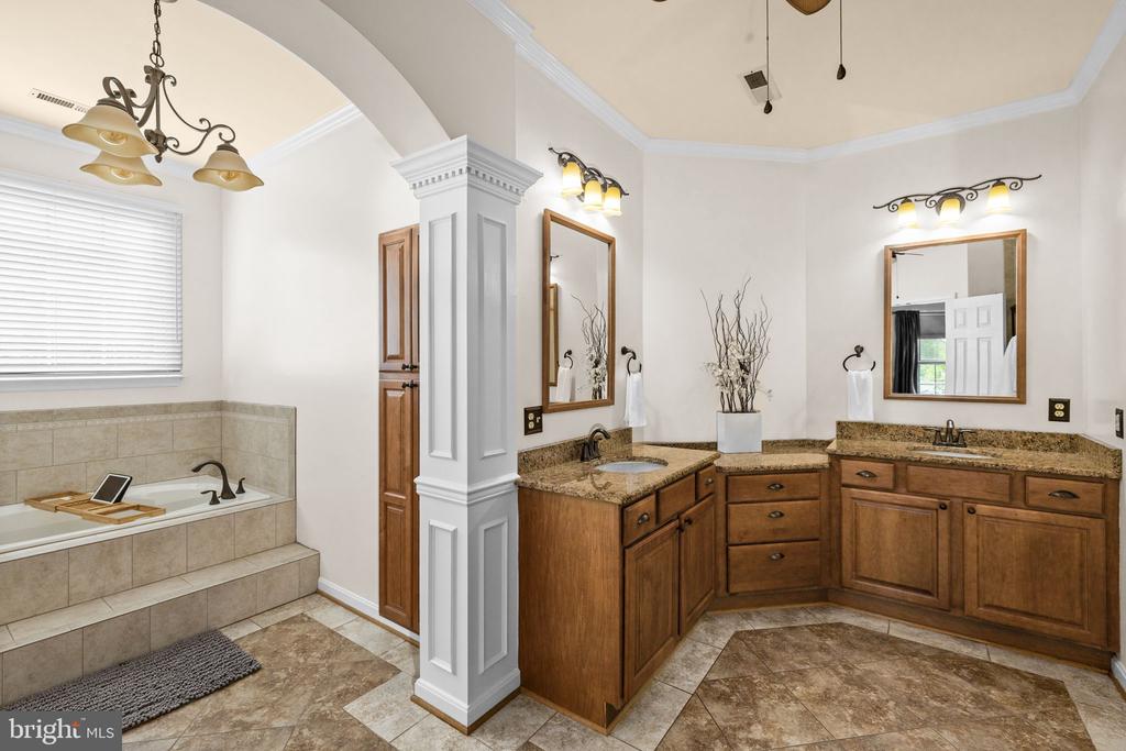 13004 CRESTED CT, FREDERICKSBURG, Virginia 22408, 4 Bedrooms Bedrooms, ,2 BathroomsBathrooms,Residential,13004 CRESTED CT,VASP2040126 MLS # VASP2040126