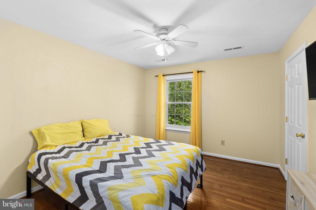 13004 CRESTED CT, FREDERICKSBURG, Virginia 22408, 4 Bedrooms Bedrooms, ,2 BathroomsBathrooms,Residential,13004 CRESTED CT,VASP2040126 MLS # VASP2040126