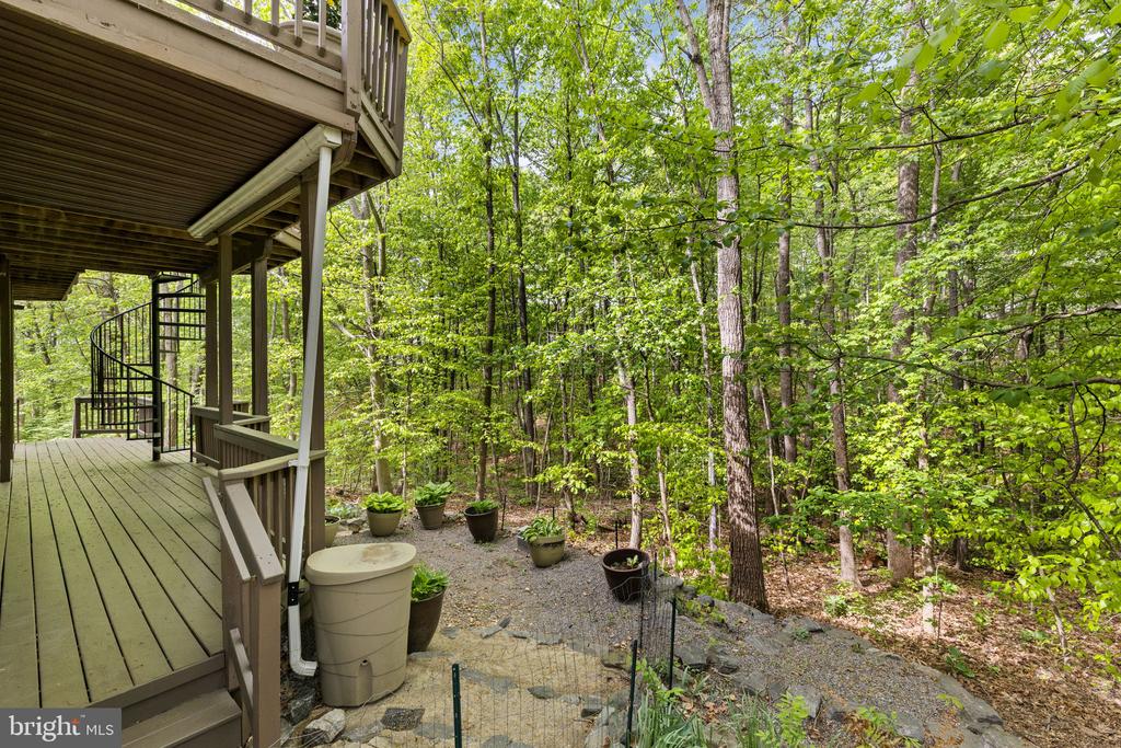 13004 CRESTED CT, FREDERICKSBURG, Virginia 22408, 4 Bedrooms Bedrooms, ,2 BathroomsBathrooms,Residential,13004 CRESTED CT,VASP2040126 MLS # VASP2040126