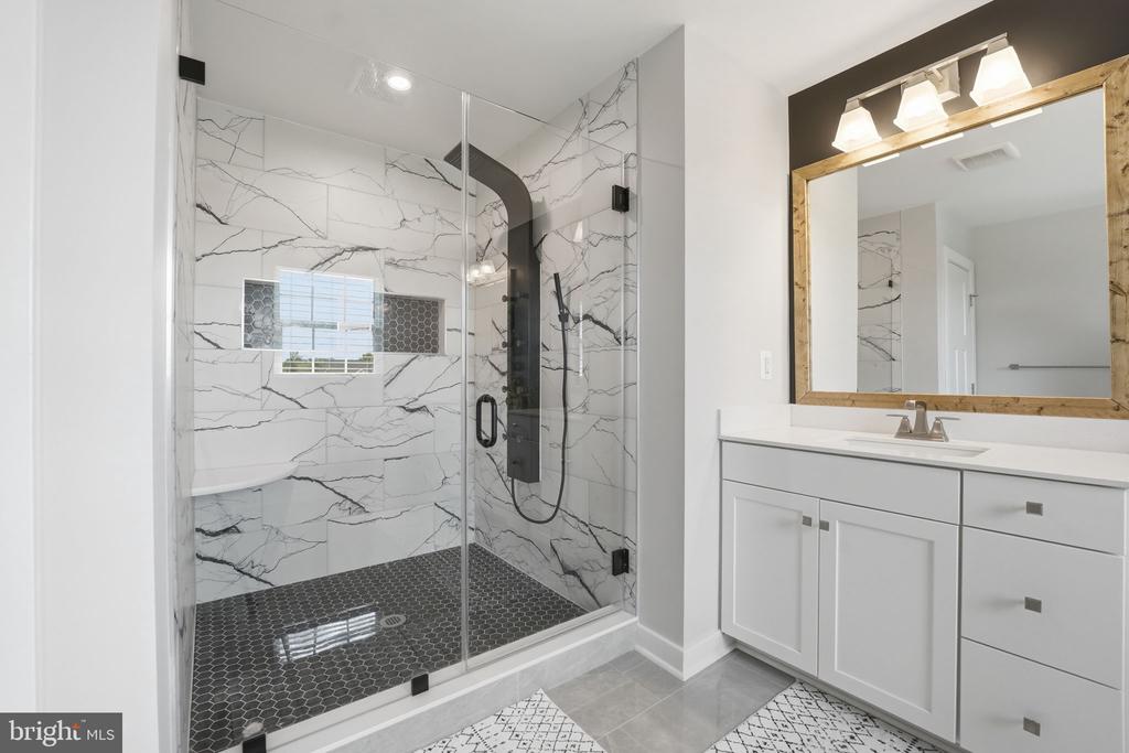 7891 SPOTTED SADDLE CT, WARRENTON, Virginia 20187, 5 Bedrooms Bedrooms, ,3 BathroomsBathrooms,Residential,7891 SPOTTED SADDLE CT,VAFQ2021754 MLS # VAFQ2021754