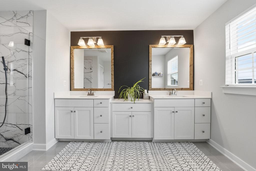 7891 SPOTTED SADDLE CT, WARRENTON, Virginia 20187, 5 Bedrooms Bedrooms, ,3 BathroomsBathrooms,Residential,7891 SPOTTED SADDLE CT,VAFQ2021754 MLS # VAFQ2021754