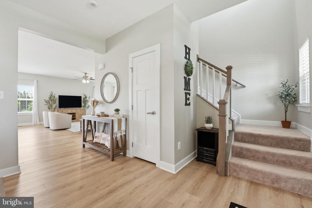 7891 SPOTTED SADDLE CT, WARRENTON, Virginia 20187, 5 Bedrooms Bedrooms, ,3 BathroomsBathrooms,Residential,7891 SPOTTED SADDLE CT,VAFQ2021754 MLS # VAFQ2021754