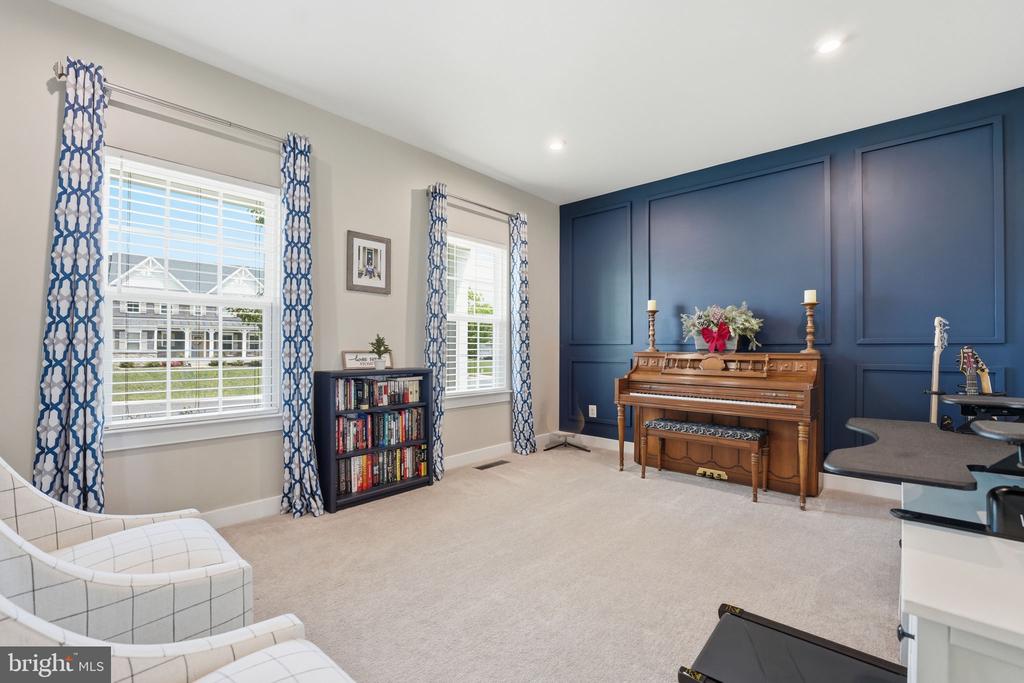 7891 SPOTTED SADDLE CT, WARRENTON, Virginia 20187, 5 Bedrooms Bedrooms, ,3 BathroomsBathrooms,Residential,7891 SPOTTED SADDLE CT,VAFQ2021754 MLS # VAFQ2021754