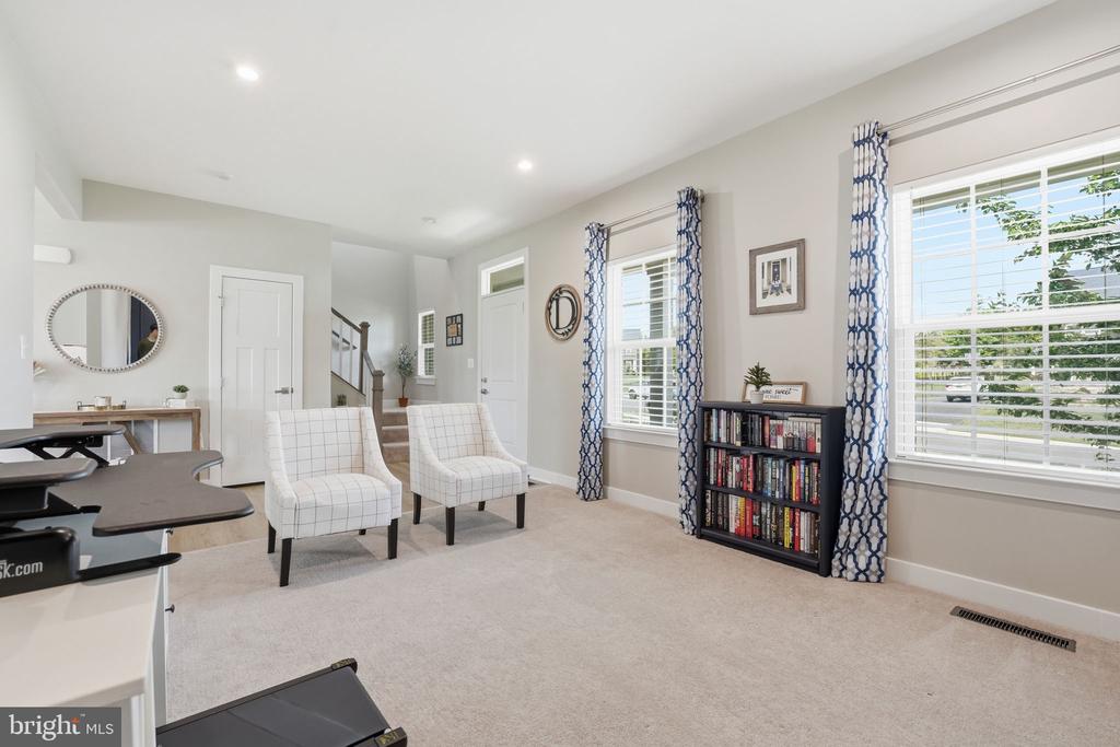 7891 SPOTTED SADDLE CT, WARRENTON, Virginia 20187, 5 Bedrooms Bedrooms, ,3 BathroomsBathrooms,Residential,7891 SPOTTED SADDLE CT,VAFQ2021754 MLS # VAFQ2021754