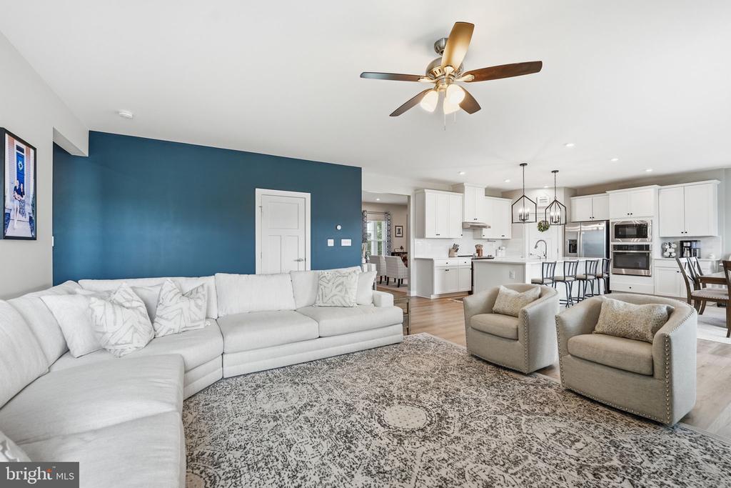 7891 SPOTTED SADDLE CT, WARRENTON, Virginia 20187, 5 Bedrooms Bedrooms, ,3 BathroomsBathrooms,Residential,7891 SPOTTED SADDLE CT,VAFQ2021754 MLS # VAFQ2021754