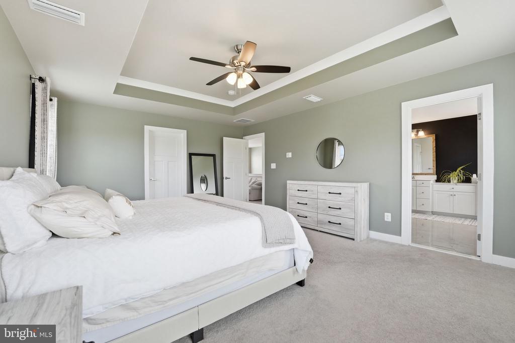 7891 SPOTTED SADDLE CT, WARRENTON, Virginia 20187, 5 Bedrooms Bedrooms, ,3 BathroomsBathrooms,Residential,7891 SPOTTED SADDLE CT,VAFQ2021754 MLS # VAFQ2021754