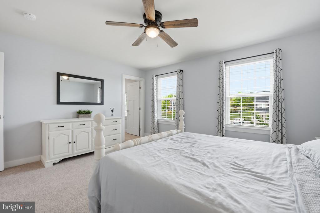 7891 SPOTTED SADDLE CT, WARRENTON, Virginia 20187, 5 Bedrooms Bedrooms, ,3 BathroomsBathrooms,Residential,7891 SPOTTED SADDLE CT,VAFQ2021754 MLS # VAFQ2021754
