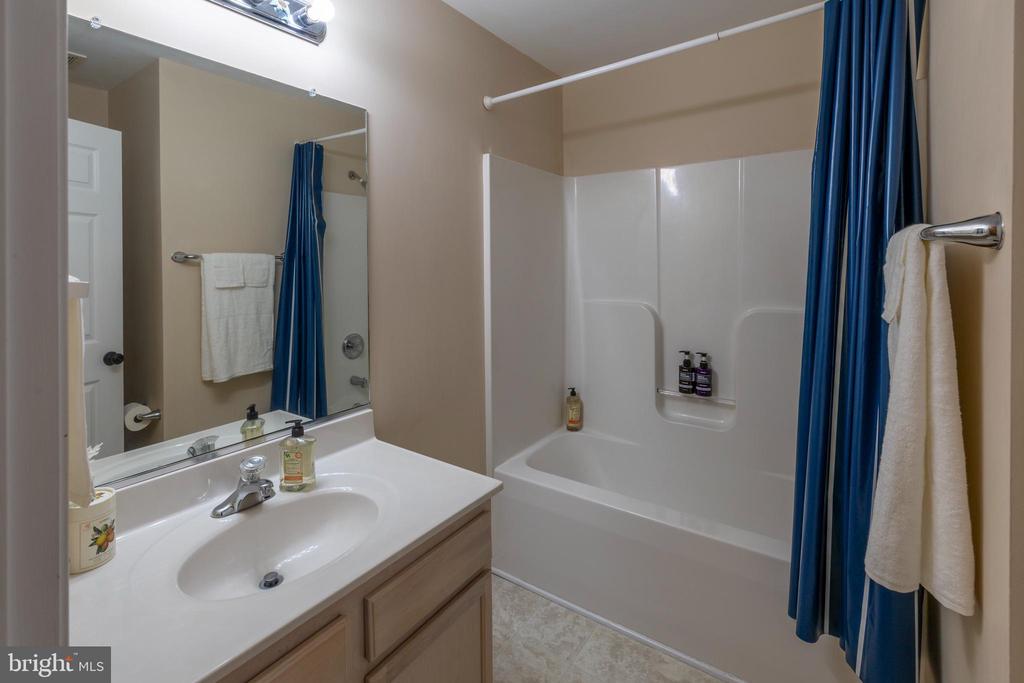 115 HARRIS CT, LOCUST GROVE, Virginia 22508, 3 Bedrooms Bedrooms, ,2 BathroomsBathrooms,Residential,115 HARRIS CT,VAOR2014008 MLS # VAOR2014008