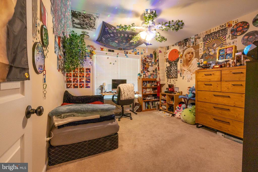 115 HARRIS CT, LOCUST GROVE, Virginia 22508, 3 Bedrooms Bedrooms, ,2 BathroomsBathrooms,Residential,115 HARRIS CT,VAOR2014008 MLS # VAOR2014008
