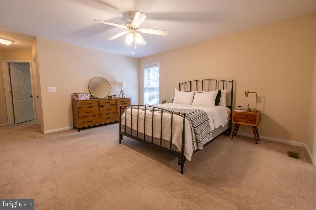 115 HARRIS CT, LOCUST GROVE, Virginia 22508, 3 Bedrooms Bedrooms, ,2 BathroomsBathrooms,Residential,115 HARRIS CT,VAOR2014008 MLS # VAOR2014008