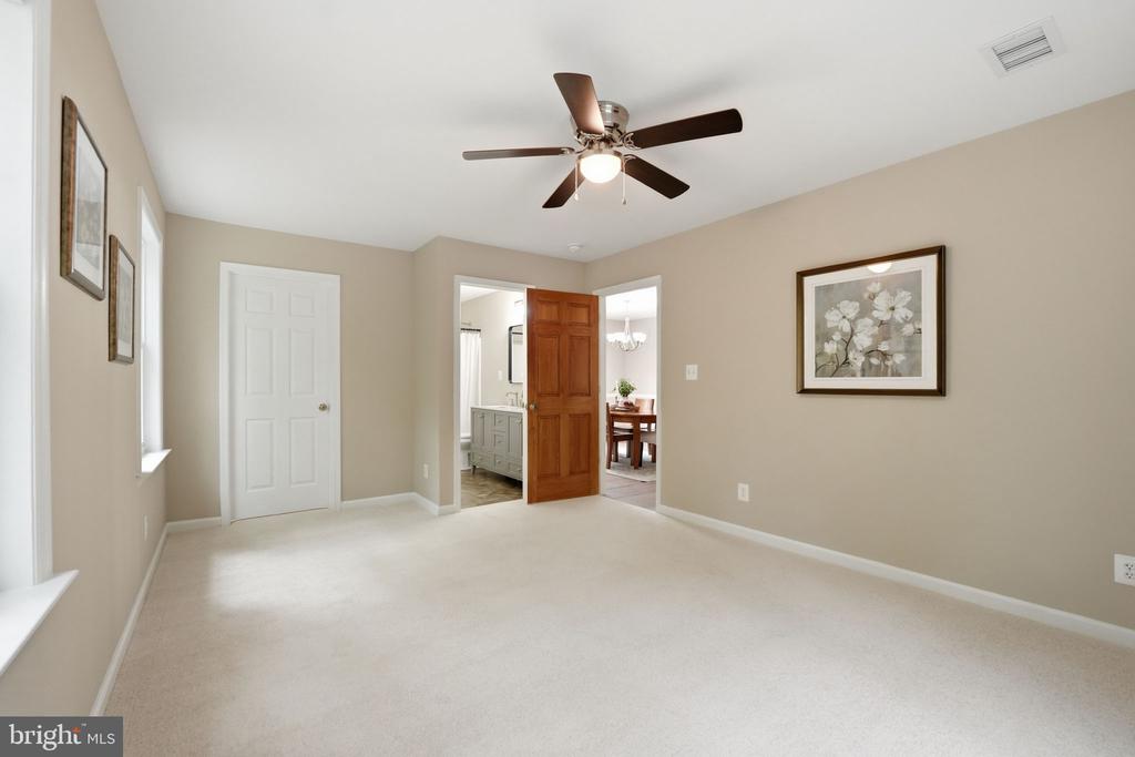 4357 MAGNOLIA LN, CATLETT, Virginia 20119, 3 Bedrooms Bedrooms, ,2 BathroomsBathrooms,Residential,4357 MAGNOLIA LN,VAFQ2021810 MLS # VAFQ2021810