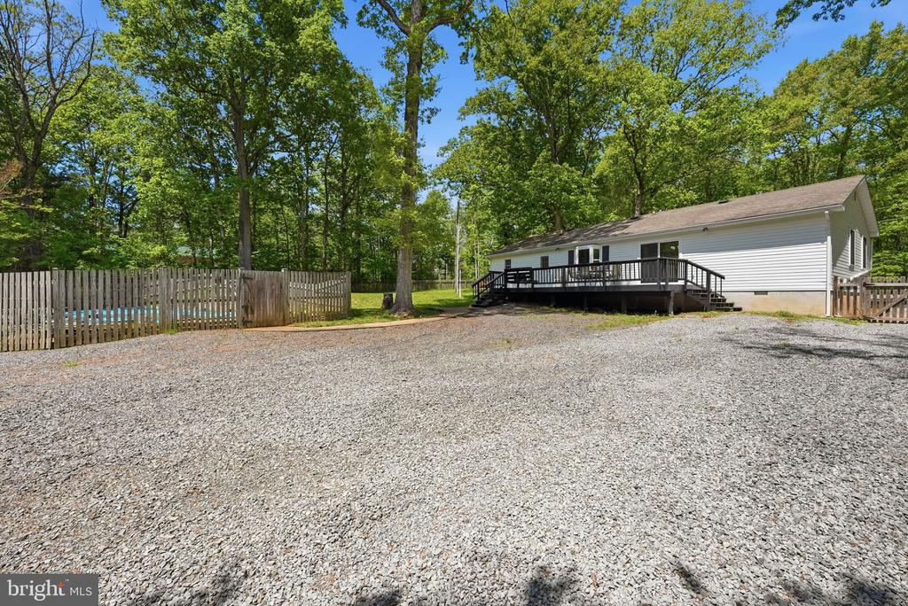 4357 MAGNOLIA LN, CATLETT, Virginia 20119, 3 Bedrooms Bedrooms, ,2 BathroomsBathrooms,Residential,4357 MAGNOLIA LN,VAFQ2021810 MLS # VAFQ2021810