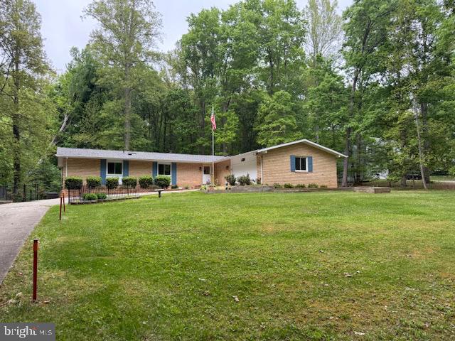 7 BERKSHIRE LN, SPOTSYLVANIA, Virginia 22551, 4 Bedrooms Bedrooms, ,2 BathroomsBathrooms,Residential,7 BERKSHIRE LN,VASP2041466 MLS # VASP2041466