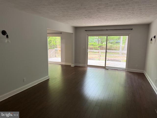 7 BERKSHIRE LN, SPOTSYLVANIA, Virginia 22551, 4 Bedrooms Bedrooms, ,2 BathroomsBathrooms,Residential,7 BERKSHIRE LN,VASP2041466 MLS # VASP2041466