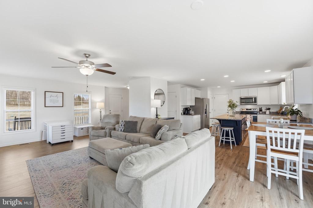9372 BLACKBIRD LOOP, CULPEPER, Virginia 22701, 4 Bedrooms Bedrooms, ,2 BathroomsBathrooms,Residential,9372 BLACKBIRD LOOP,VACU2013516 MLS # VACU2013516