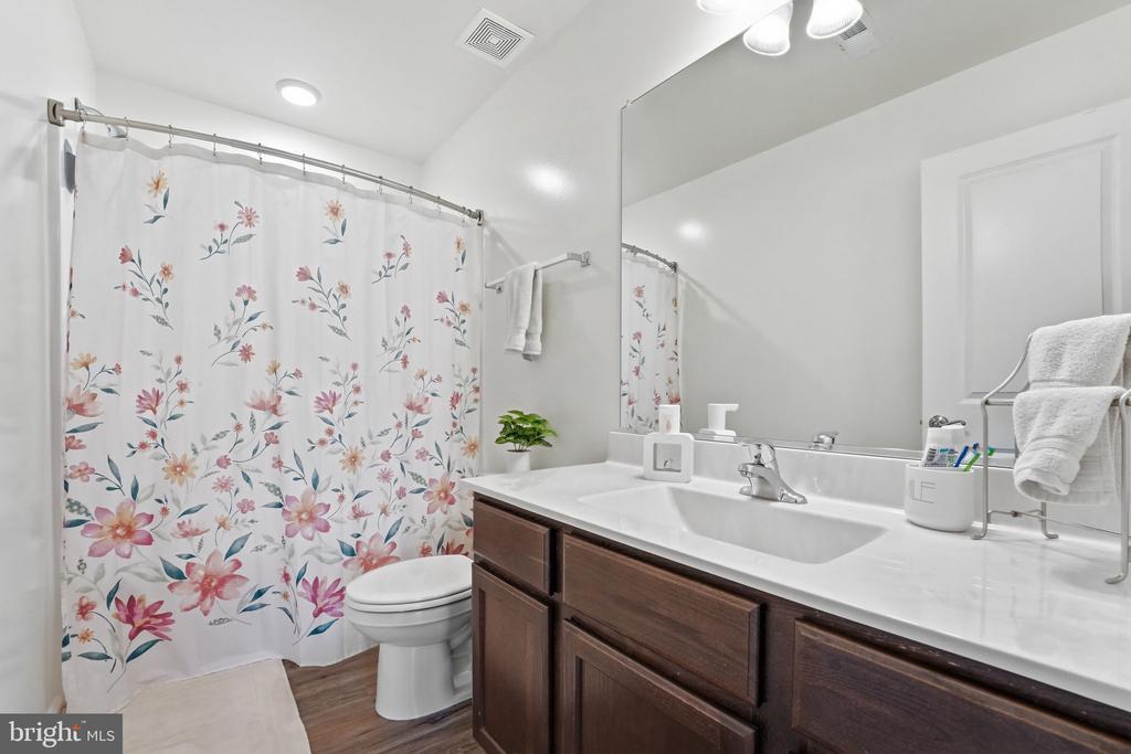 9372 BLACKBIRD LOOP, CULPEPER, Virginia 22701, 4 Bedrooms Bedrooms, ,2 BathroomsBathrooms,Residential,9372 BLACKBIRD LOOP,VACU2013516 MLS # VACU2013516