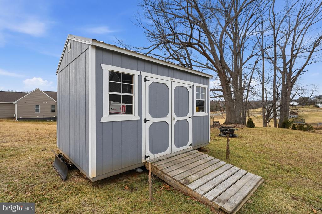 9372 BLACKBIRD LOOP, CULPEPER, Virginia 22701, 4 Bedrooms Bedrooms, ,2 BathroomsBathrooms,Residential,9372 BLACKBIRD LOOP,VACU2013516 MLS # VACU2013516